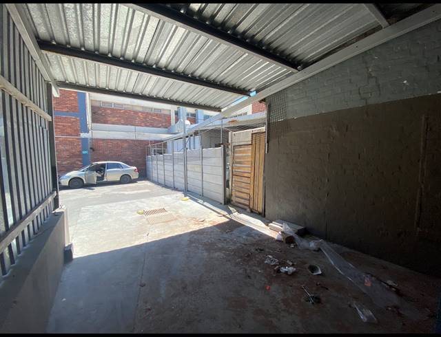 572M² WAREHOUSE TO LET IN PAARDEN EILAND